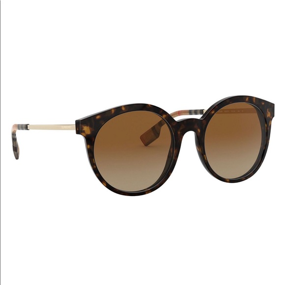 Brand new 🔥Burberry polarized sunglasses 🕶🔥 - Picture 2 of 13